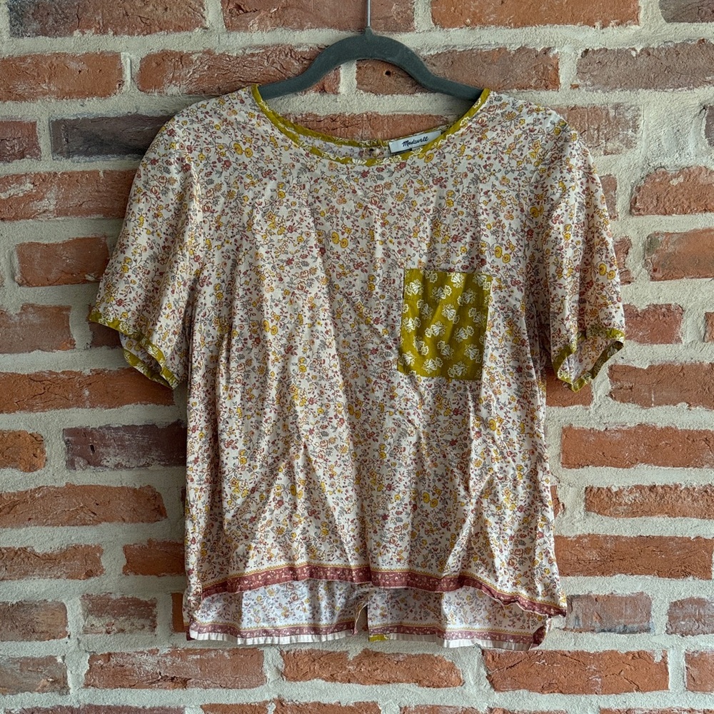 Madewell Floral Short Sleeve Top with Pocket and buttons up the back